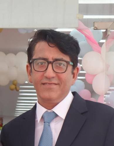 Dr. Sameer Pahlajani